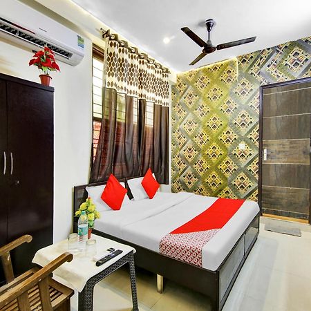 Hotel O Kailash Inn New Delhi Bagian luar foto