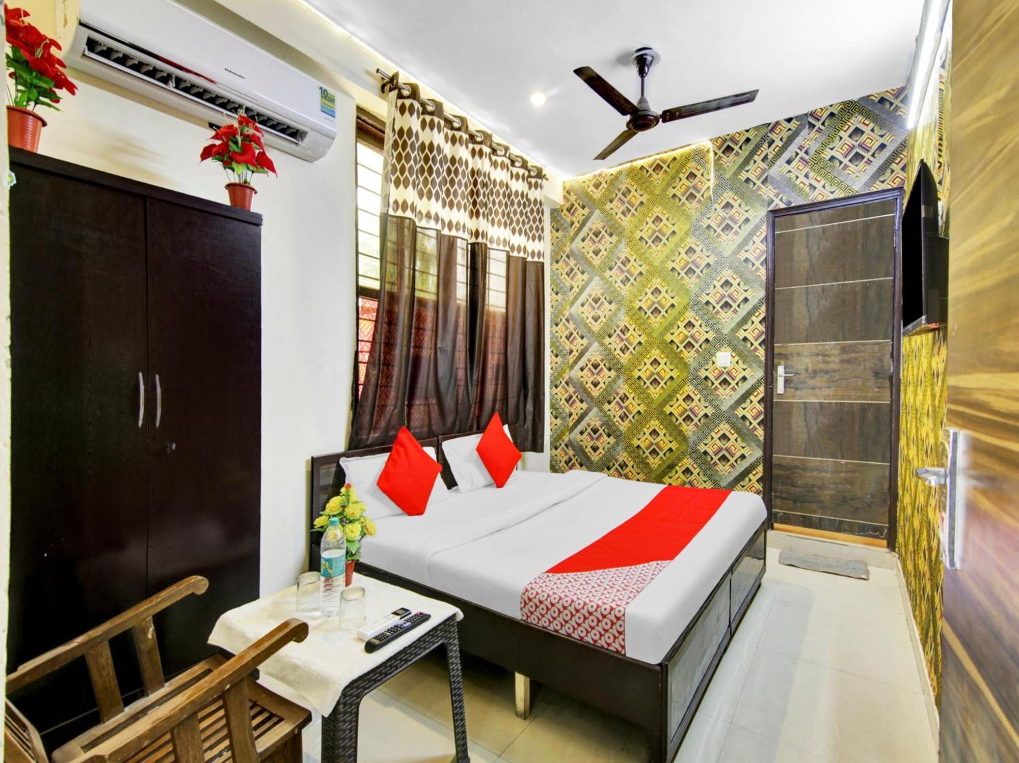 Hotel O Kailash Inn New Delhi Bagian luar foto